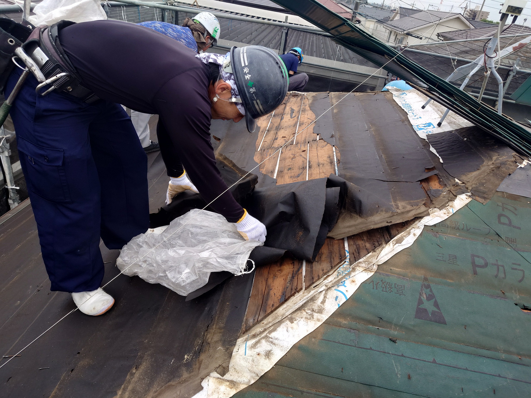 屋根葺き替え工事